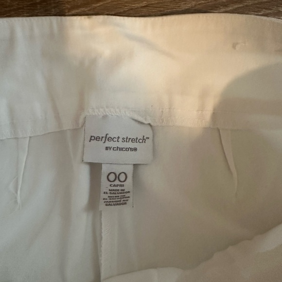Chico's White Perfect Stretch Capri  Pants - Picture 5 of 8
